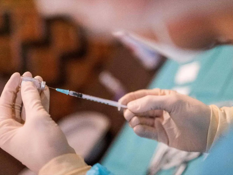 Moderna prevé vacuna contra cáncer de piel en 2025 