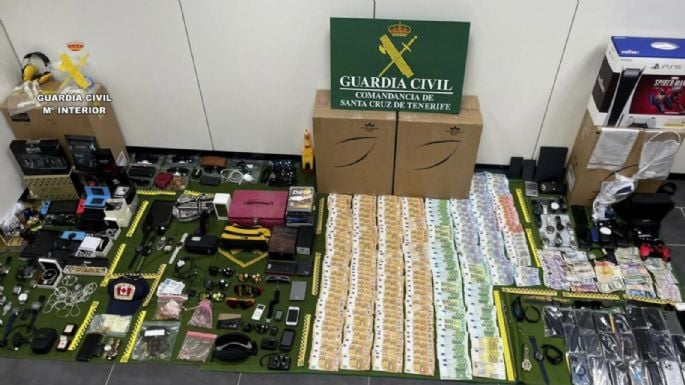 Arrestan a 14 empleados de aeropuerto por robar artículos de las maletas de pasajeros en España