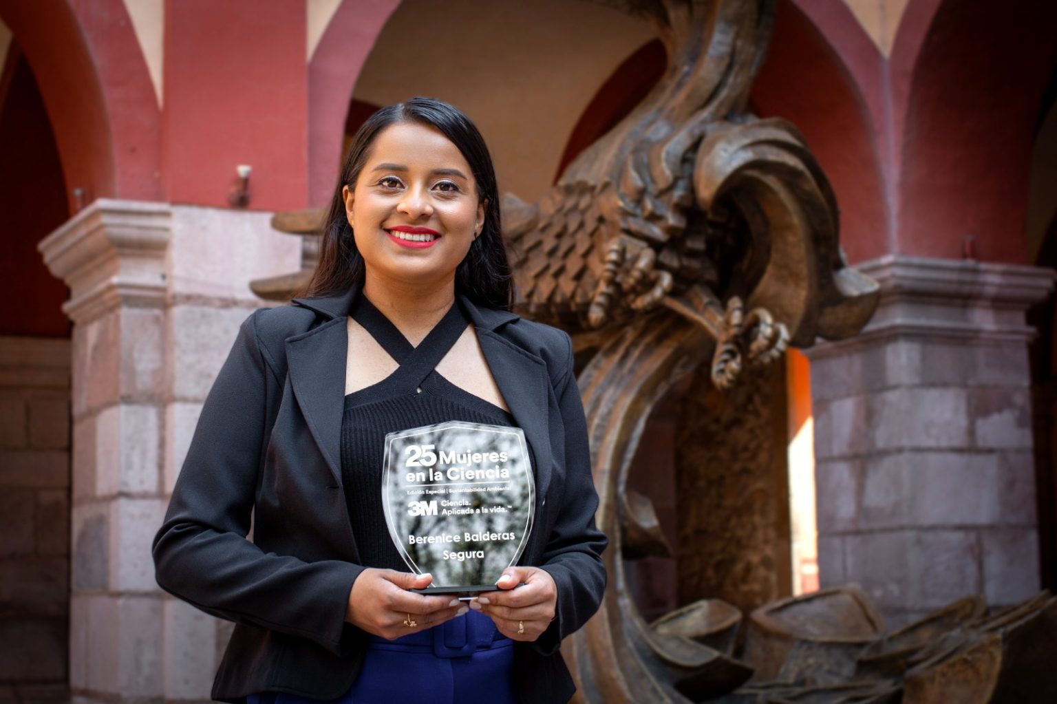 Estudiante de la UASLP gana premio de 3M por investigación en sustentabilidad ambiental