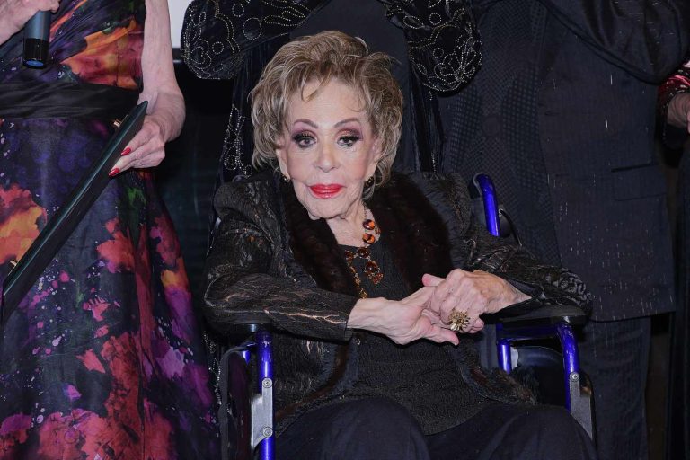 Silvia Pinal pide ser despedida con Luis Miguel y mariachis en su funeral