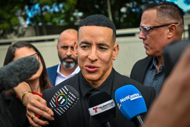 Daddy Yankee y su exesposa llegan a un acuerdo en su batalla legal: el reguetonero retoma el control de sus empresas