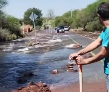 NUEVA FISURA EN LA PRESA EL REALITO PROVOCA FUGA DE AGUA EN TIERRA NUEVA