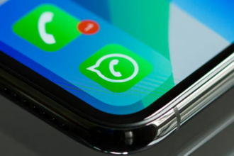 Alerta por estafa de WhatsApp con facturas y recibos falsos