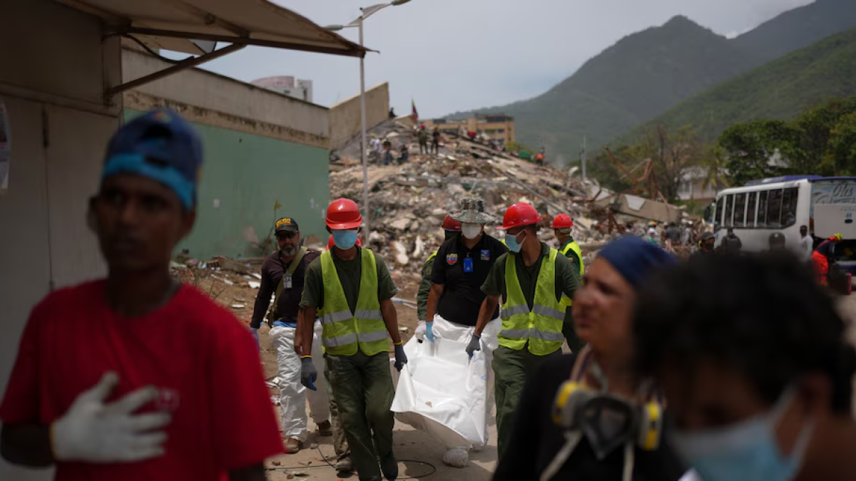 Ascendió a 4.490 el número de muertos por el doble terremoto en Venezuela, según Jorge Rodríguez
