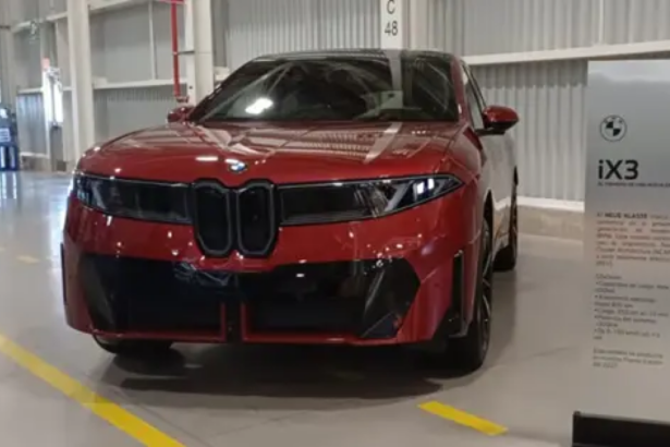 BMW presenta en SLP prototipo del iX3 100% eléctrico