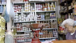 Comerciantes alertan alzas en abarrotes y bebidas