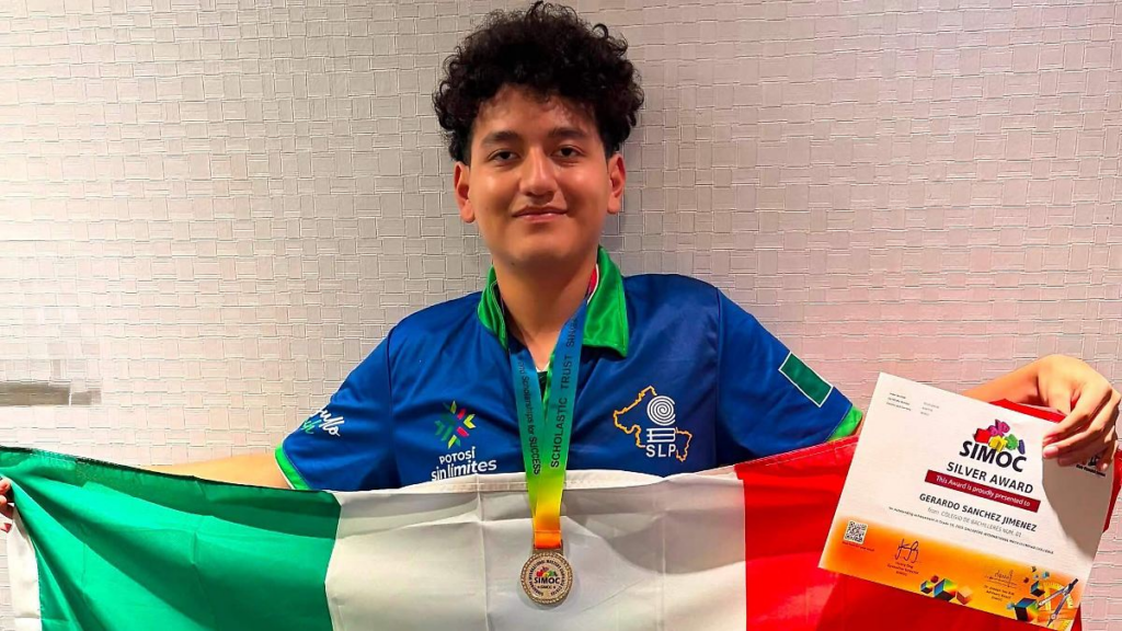 Estudiante del Cobach SLP gana medalla de plata en Singapur