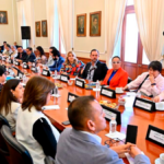 Gobierno de SLP convocó diálogo sobre IA a puerta cerrada