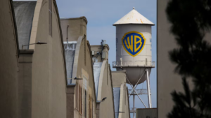 Jueza frena temporalmente la fusión entre Paramount y Warner