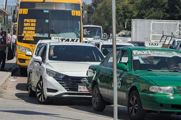 Persisten taxis 'tuneados' en San Luis; SCT advierte posibles retiros
