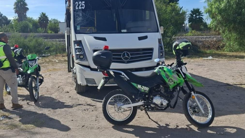 Recuperan camión robado con pasajeros a bordo en Soledad