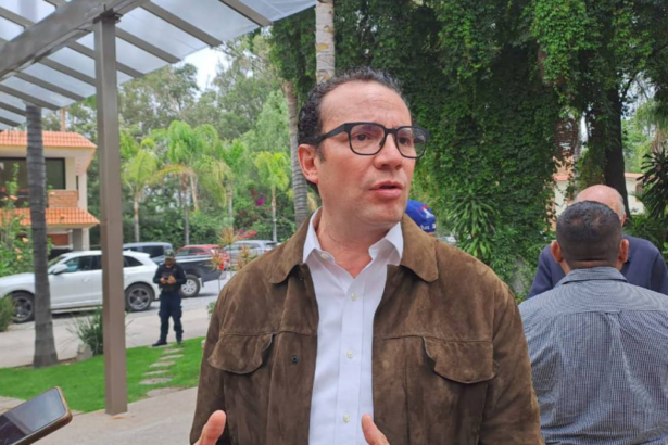 Xavier Nava no descarta candidatura y busca consolidar a Somos MX como oposición en SLP
